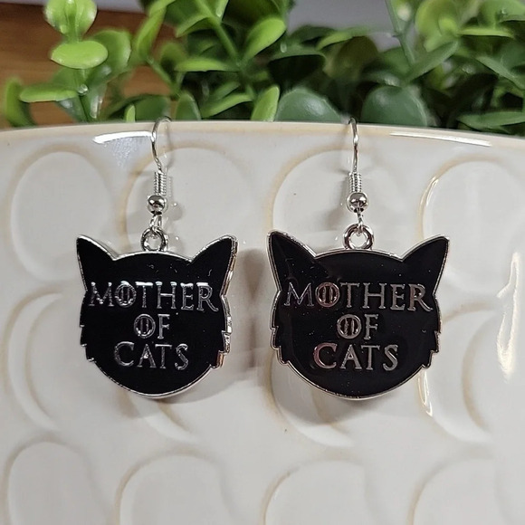 🔥LAST PAIR🔥 Mother of Cats Charm Drop Earrings - Picture 5 of 6